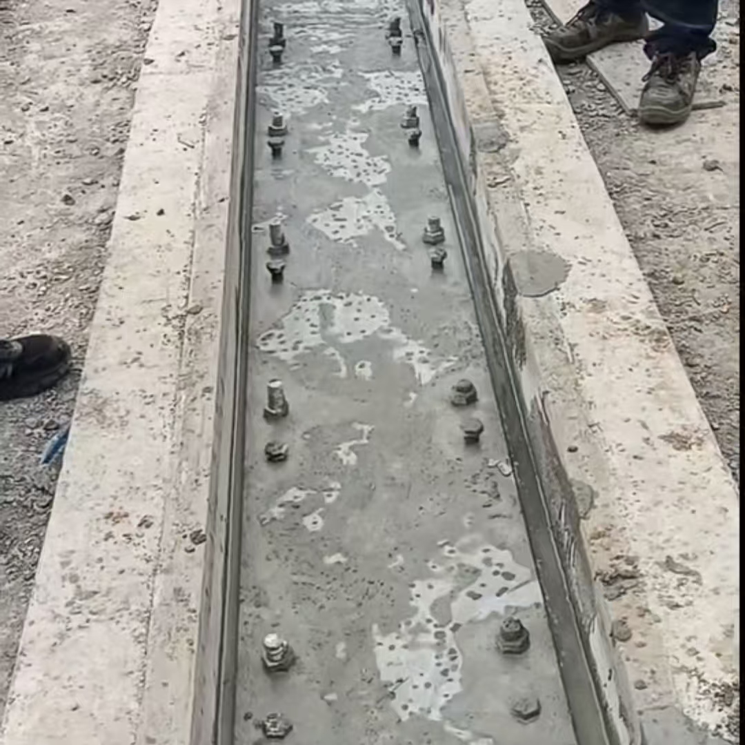 康保港口码头起重机龙门吊重型机械设备稳固用早强快凝轨道胶泥